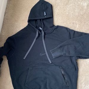 Black thick Nike hoodie